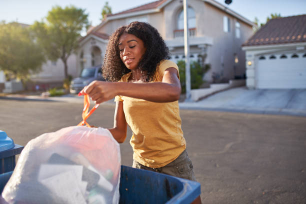 Best Commercial Junk Removal  in Colona, IL
